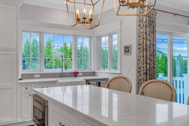 43 Old Squan Road, Manasquan, NJ 08736