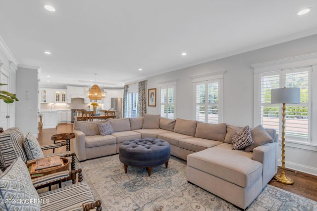 43 Old Squan Road, Manasquan, NJ 08736