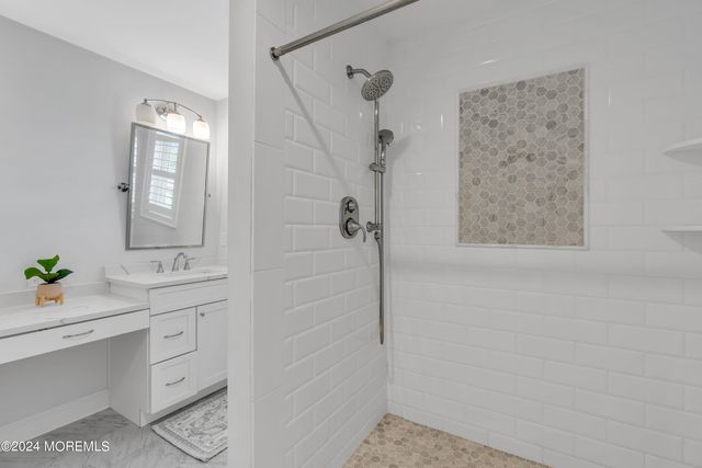 43 Old Squan Road, Manasquan, NJ 08736