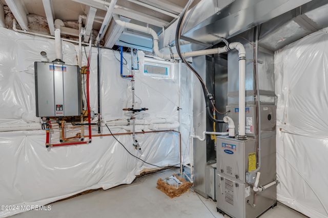 43 Old Squan Road, Manasquan, NJ 08736