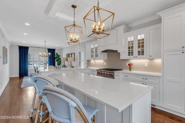 43 Old Squan Road, Manasquan, NJ 08736