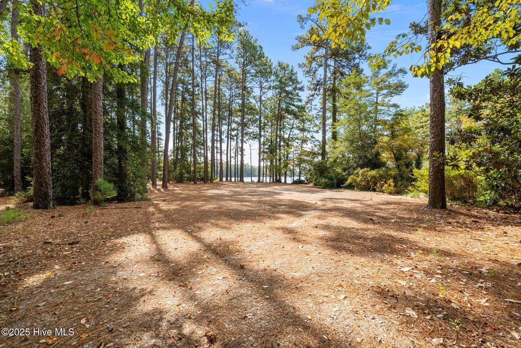Image 16 of property listing at 75 Apawamis Circle, Pinehurst, NC 28374