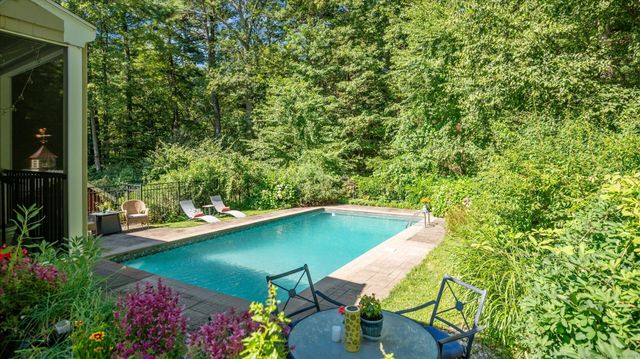 77 Blue Ridge Drive, Simsbury, CT 06070