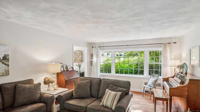 77 Blue Ridge Drive, Simsbury, CT 06070