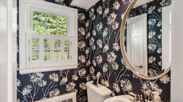 77 Blue Ridge Drive, Simsbury, CT 06070