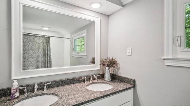 77 Blue Ridge Drive, Simsbury, CT 06070