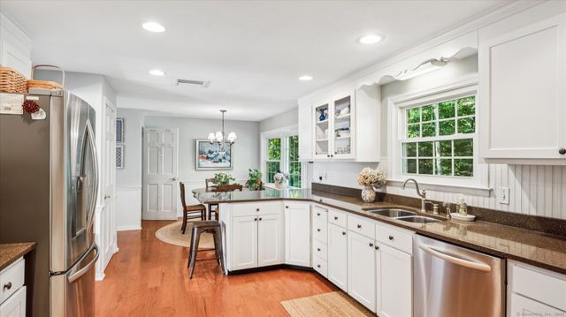 77 Blue Ridge Drive, Simsbury, CT 06070