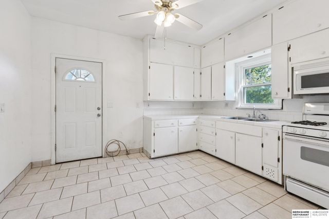 6148 Spencer Street, Omaha, NE 68104