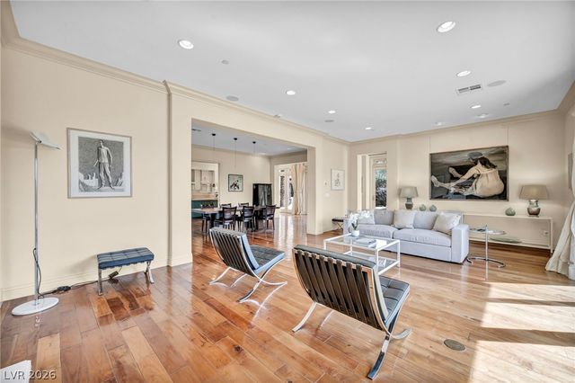 7 Costa Del Sol Court, Henderson, NV 89011