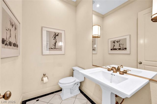 7 Costa Del Sol Court, Henderson, NV 89011
