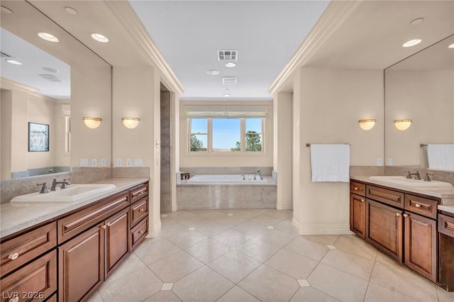 7 Costa Del Sol Court, Henderson, NV 89011