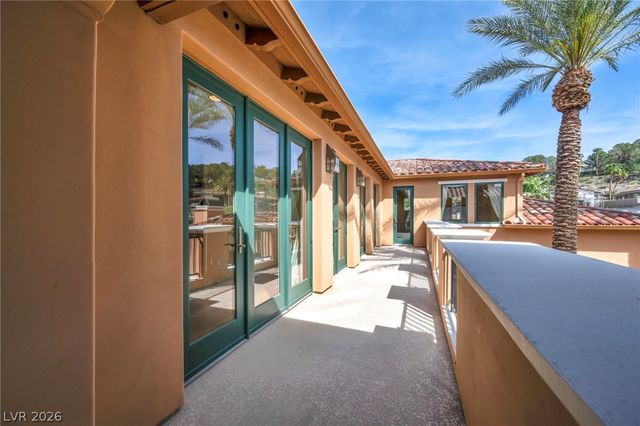 7 Costa Del Sol Court, Henderson, NV 89011
