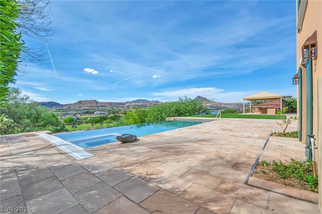7 Costa Del Sol Court, Henderson, NV 89011