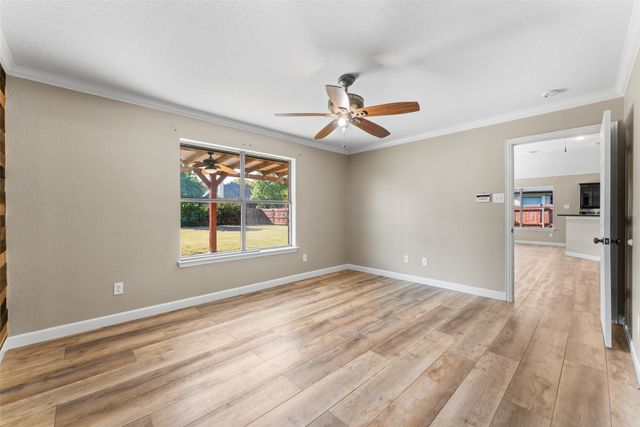 132 Birdsong Lane, Terrell, TX 75160