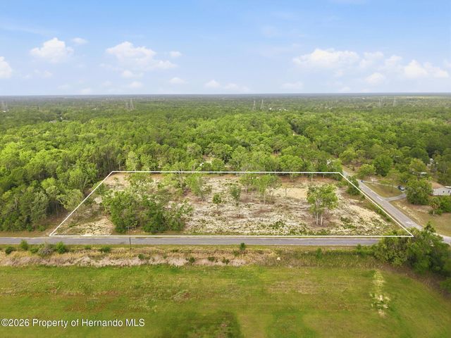14235 Carolina Dove Road, Weeki Wachee, FL 34614