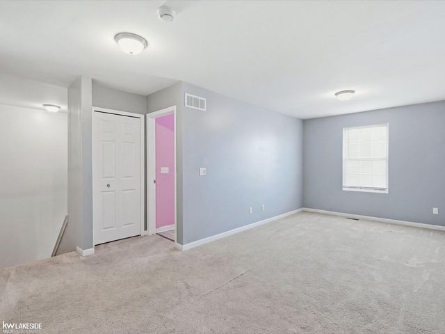 58235 Pembrooke Ave Avenue, New Haven, MI 48048
