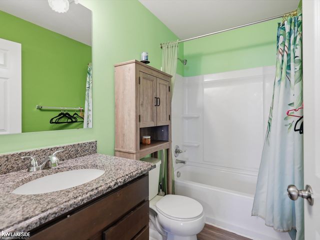 58235 Pembrooke Ave Avenue, New Haven, MI 48048