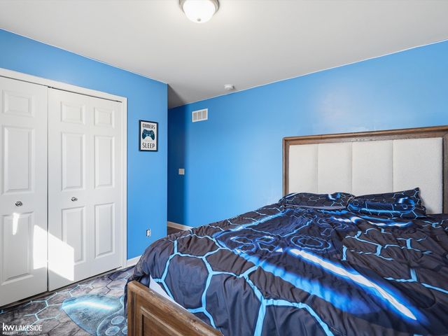 58235 Pembrooke Ave Avenue, New Haven, MI 48048