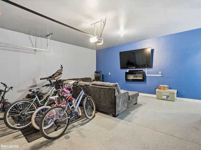 58235 Pembrooke Ave Avenue, New Haven, MI 48048