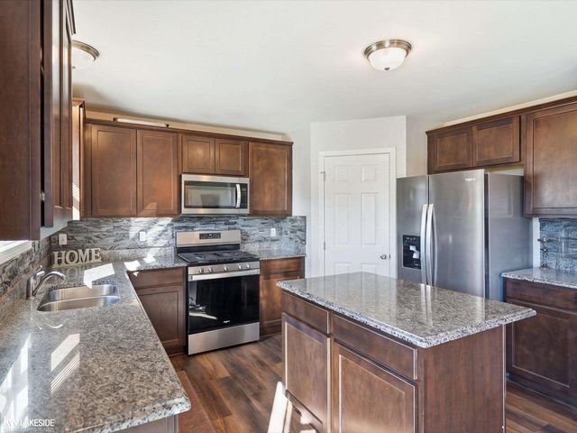 58235 Pembrooke Ave Avenue, New Haven, MI 48048