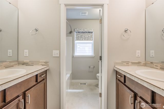 12903 107th Avenue Ct E, Puyallup, WA 98374