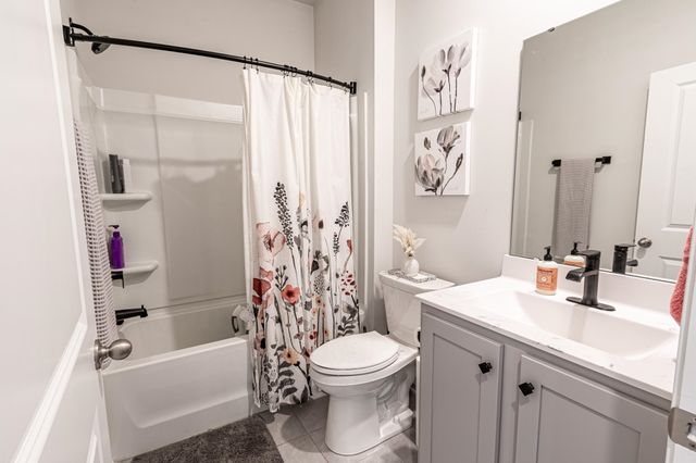 2280 Blackthorn Dr., Conway, SC 29526