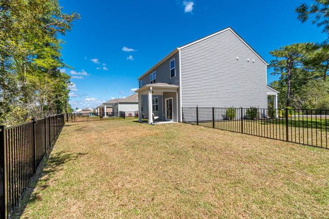 2280 Blackthorn Dr., Conway, SC 29526