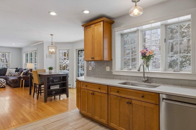 1 Pheasant Lane, Portsmouth, NH 03801