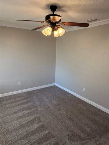 200 Pebblebrook Street, Arlington, TX 76014