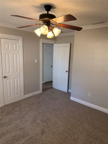 200 Pebblebrook Street, Arlington, TX 76014