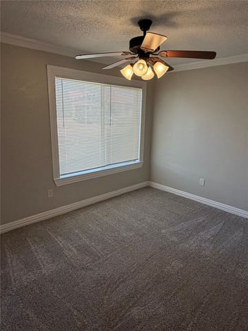 200 Pebblebrook Street, Arlington, TX 76014