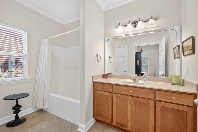 6 Ingram Ct, Lebanon, TN 37087