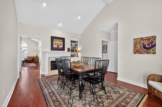 6 Ingram Ct, Lebanon, TN 37087