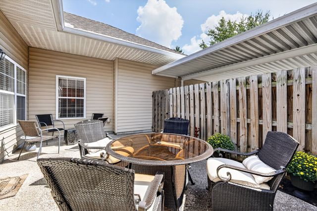 6 Ingram Ct, Lebanon, TN 37087