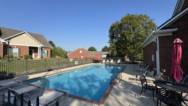 6 Ingram Ct, Lebanon, TN 37087