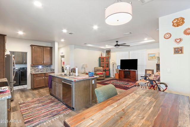 312 E O'Neil Drive, Casa Grande, AZ 85122