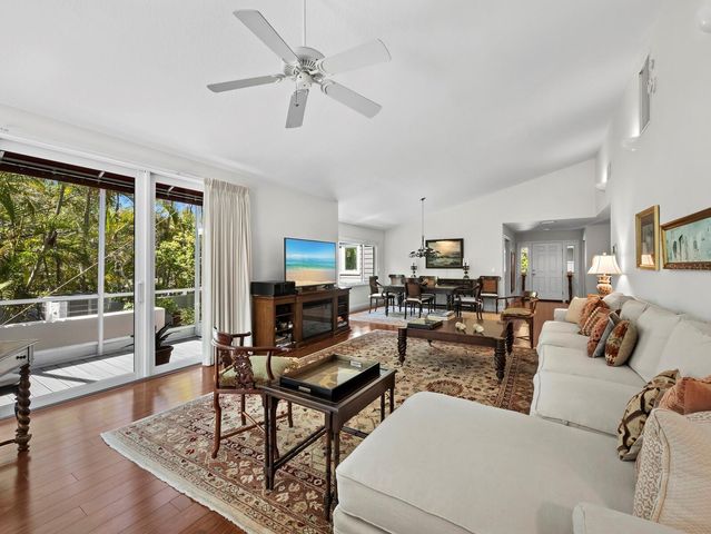 3466 WINDING OAKS DRIVE 35, Longboat Key, FL 34228