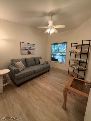 100 Diamond CIR 108, Naples, FL 34110