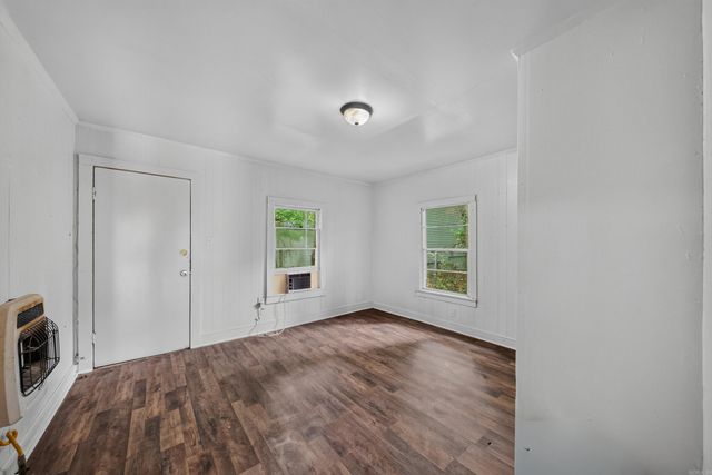 423 School Street, Hot Springs, AR 71913