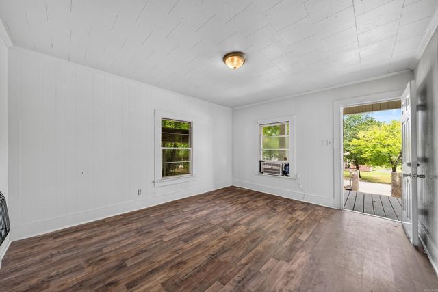 423 School Street, Hot Springs, AR 71913
