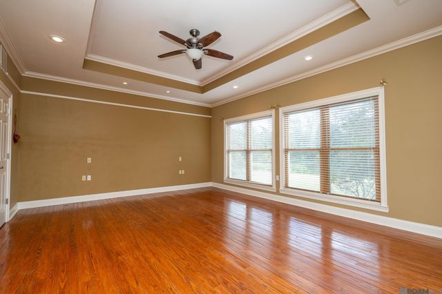 14600 Louise St, Port Vincent, LA 70726