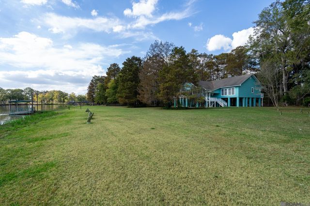 14600 Louise St, Port Vincent, LA 70726