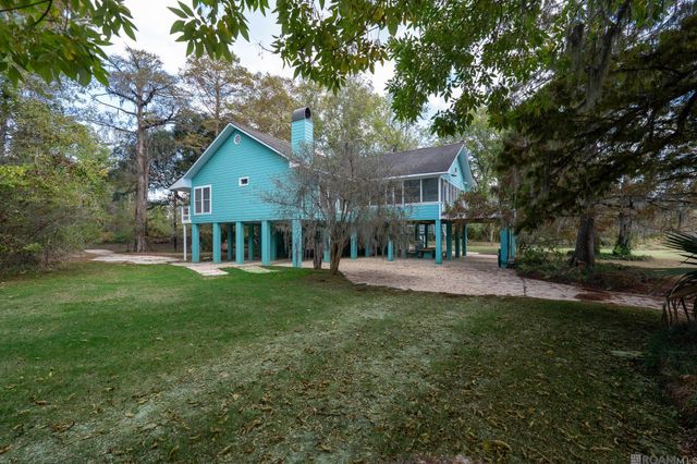14600 Louise St, Port Vincent, LA 70726