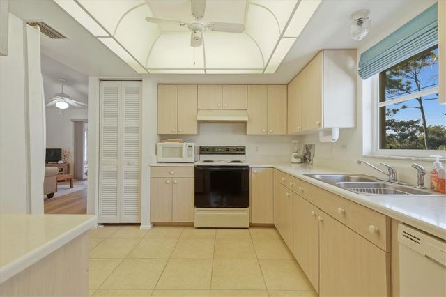 3000 BOURBON STREET, Englewood, FL 34224