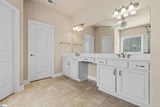 112 Ivy Woods Court, Fountain Inn, SC 29644