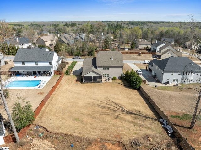 112 Ivy Woods Court, Fountain Inn, SC 29644