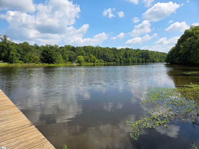 112 Ivy Woods Court, Fountain Inn, SC 29644