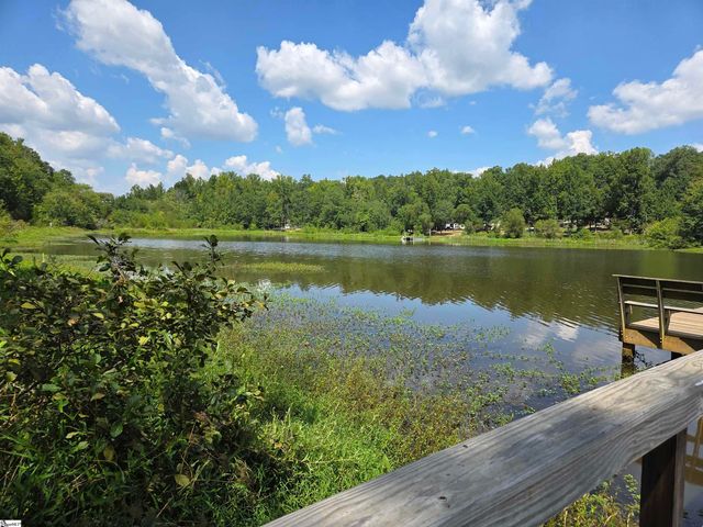 112 Ivy Woods Court, Fountain Inn, SC 29644
