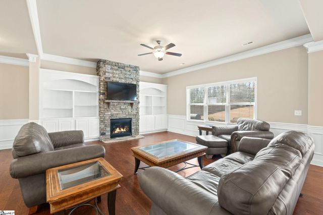 112 Ivy Woods Court, Fountain Inn, SC 29644