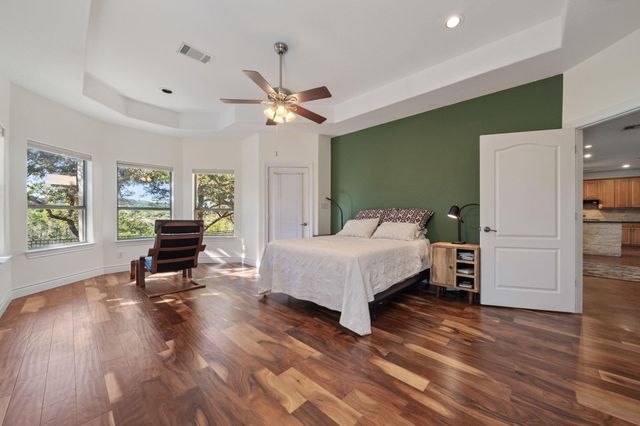 116 Grey Fox LN, Bertram, TX 78605